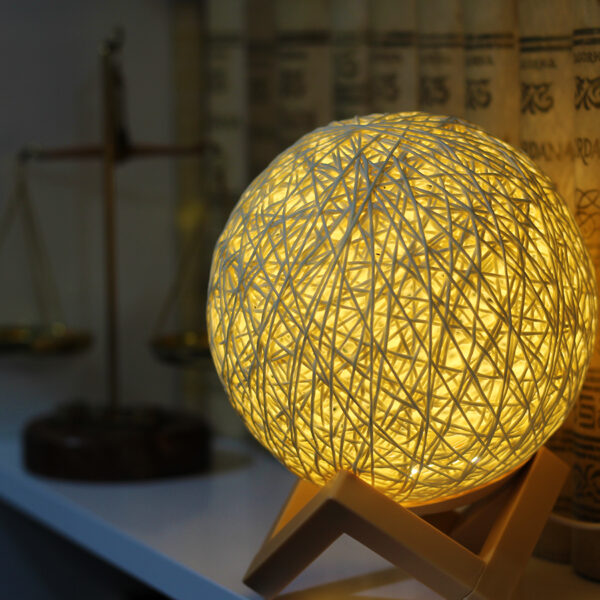 Ukrasna mrežasta lampa od ratana - Image 5