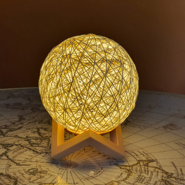 Ukrasna mrežasta lampa od ratana - Image 2