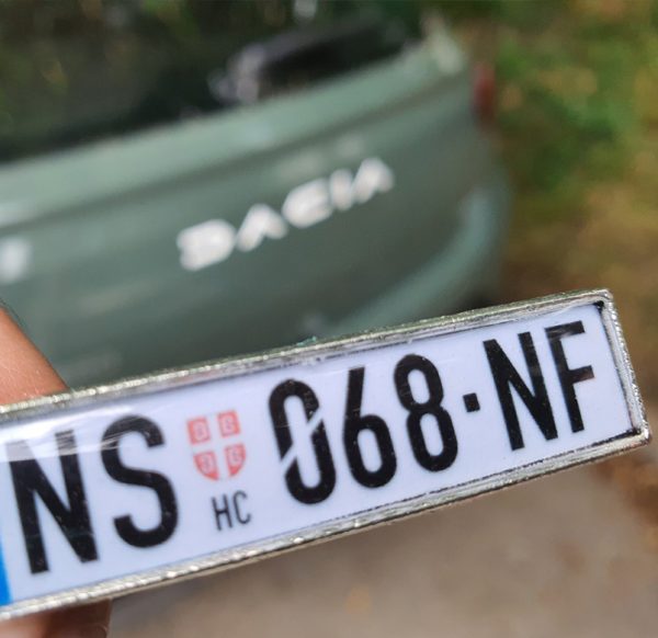 Tvoj lični privezak za ključeve sa registracijom tvojih kola (Personalizovano) - Image 14